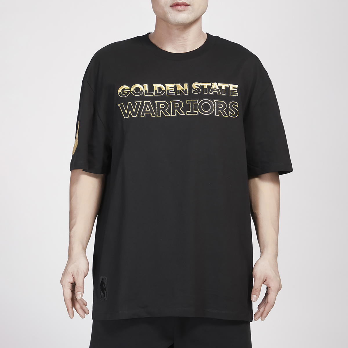 Pro-Standard-Black-Gold-Golden-State-Warriors-T-Shirt-1