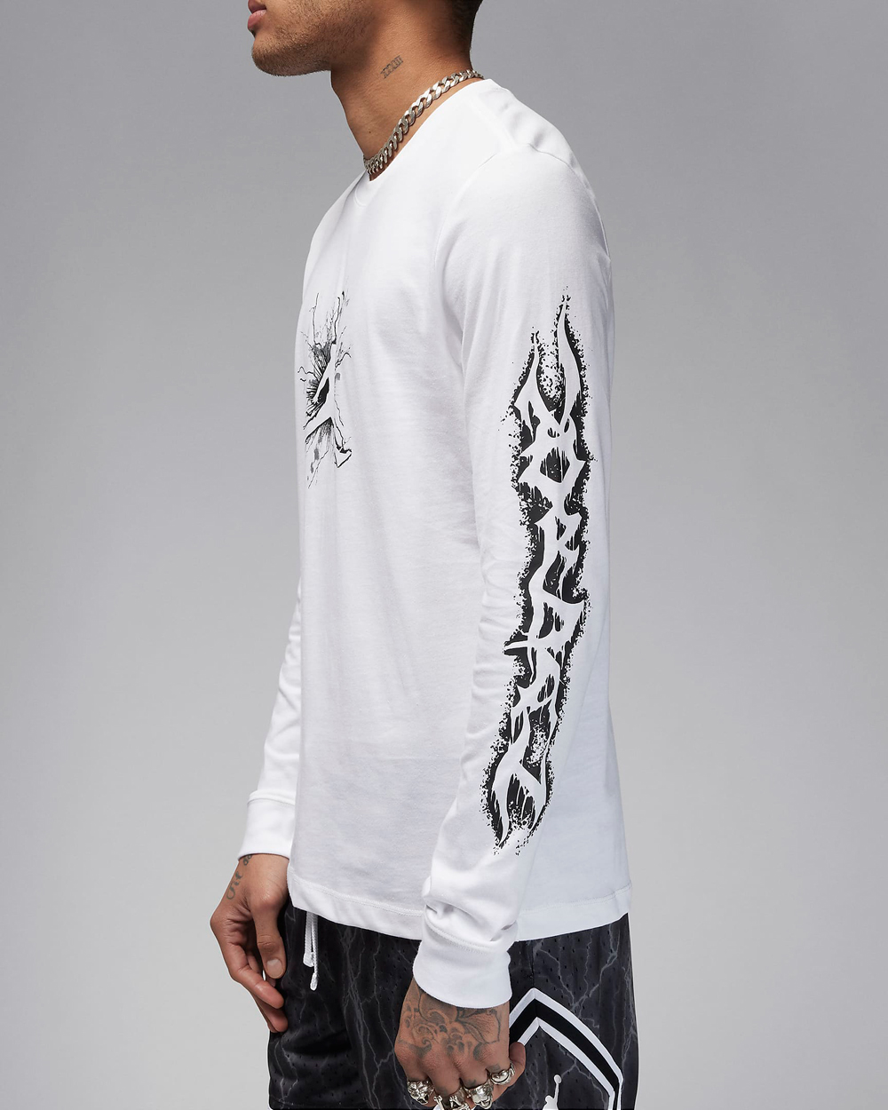 Jordan-Dri-Fit-Sport-Long-Sleeve-Graphic-T-Shirt-White-Black-4