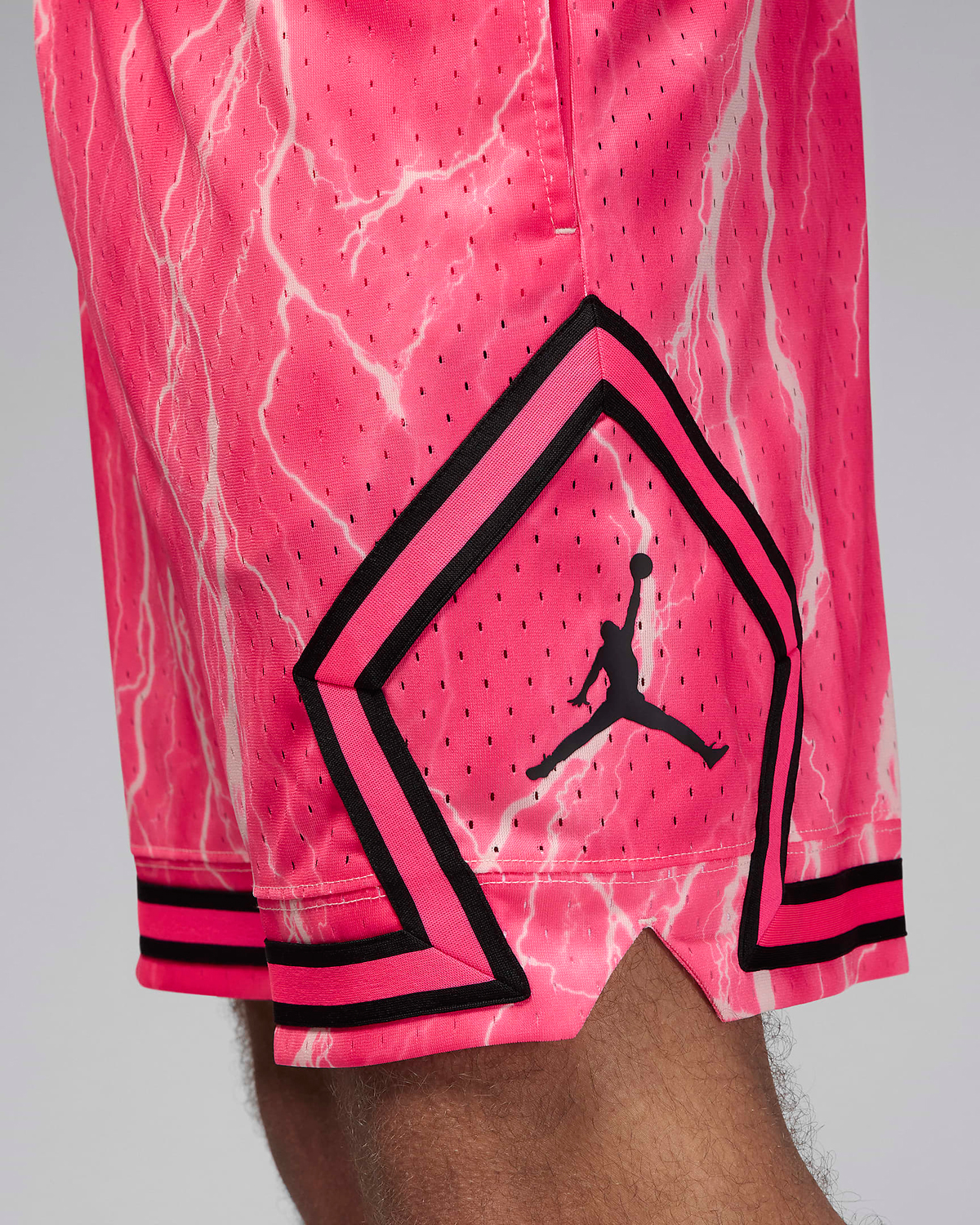 Jordan-Sport-Diamond-Shorts-Hyper-Pink-4