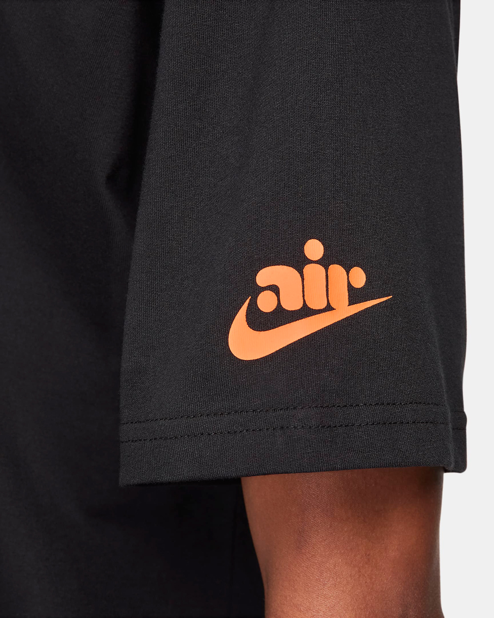 Nike-Air-Max-Plus-T-Shirt-Black-Purple-Orange-4
