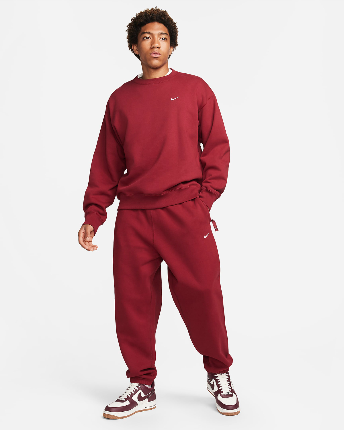 Nike-Solo-Swoosh-Fleece-Pants-Team-Red-Outfit