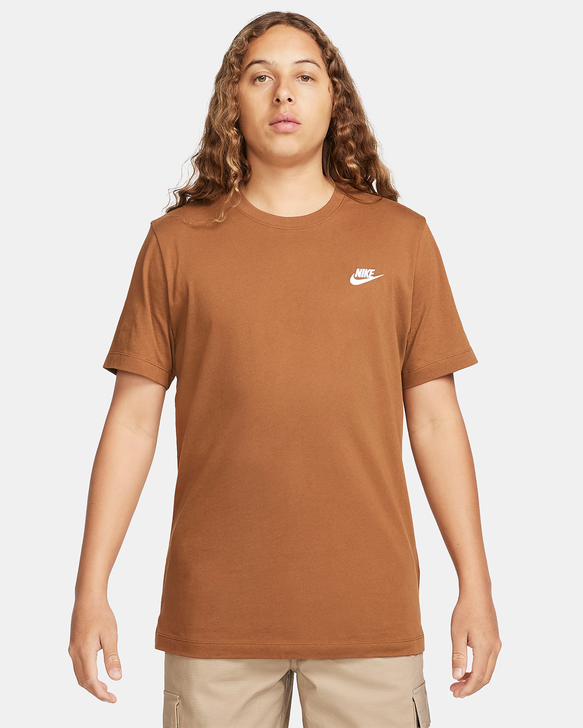 Nike-Sportswear-Club-T-Shirt-Light-British-Tan
