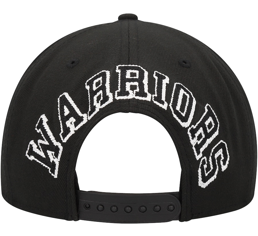Golden-State-Warriors-New-Era-Black-White-Chainstitch-Snapback-Hat-3