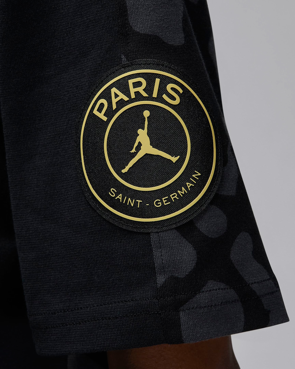 Jordan-PSG-Paris-Saint-Germain-Wordmark-T-Shirt-Black-Cargo-Khaki-4