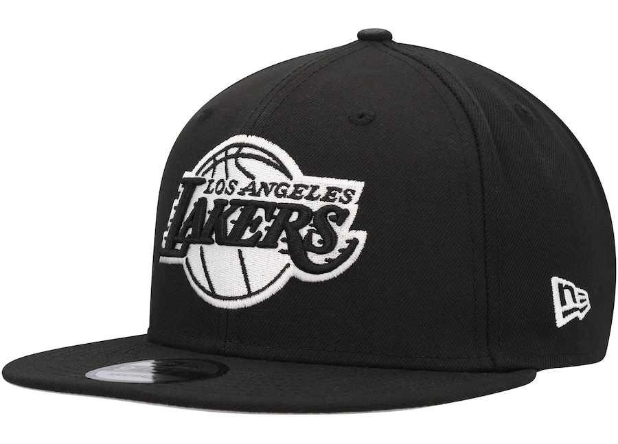 LA-Lakers-New-Era-Black-White-Chainstitch-Snapback-Hat-1