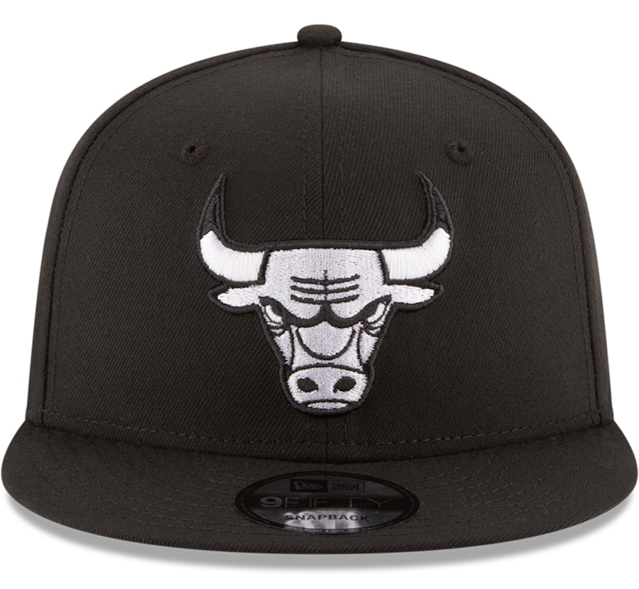 New-Era-Chicago-Bulls-Black-White-Snapback-Hat-3