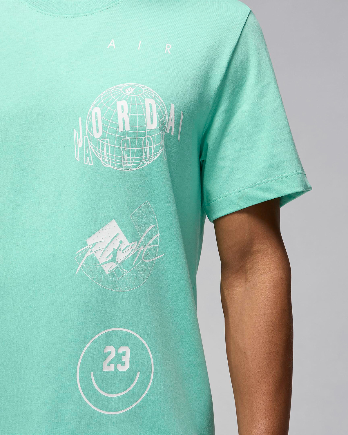 Jordan-Brand-T-Shirt-Emerald-Rise-2