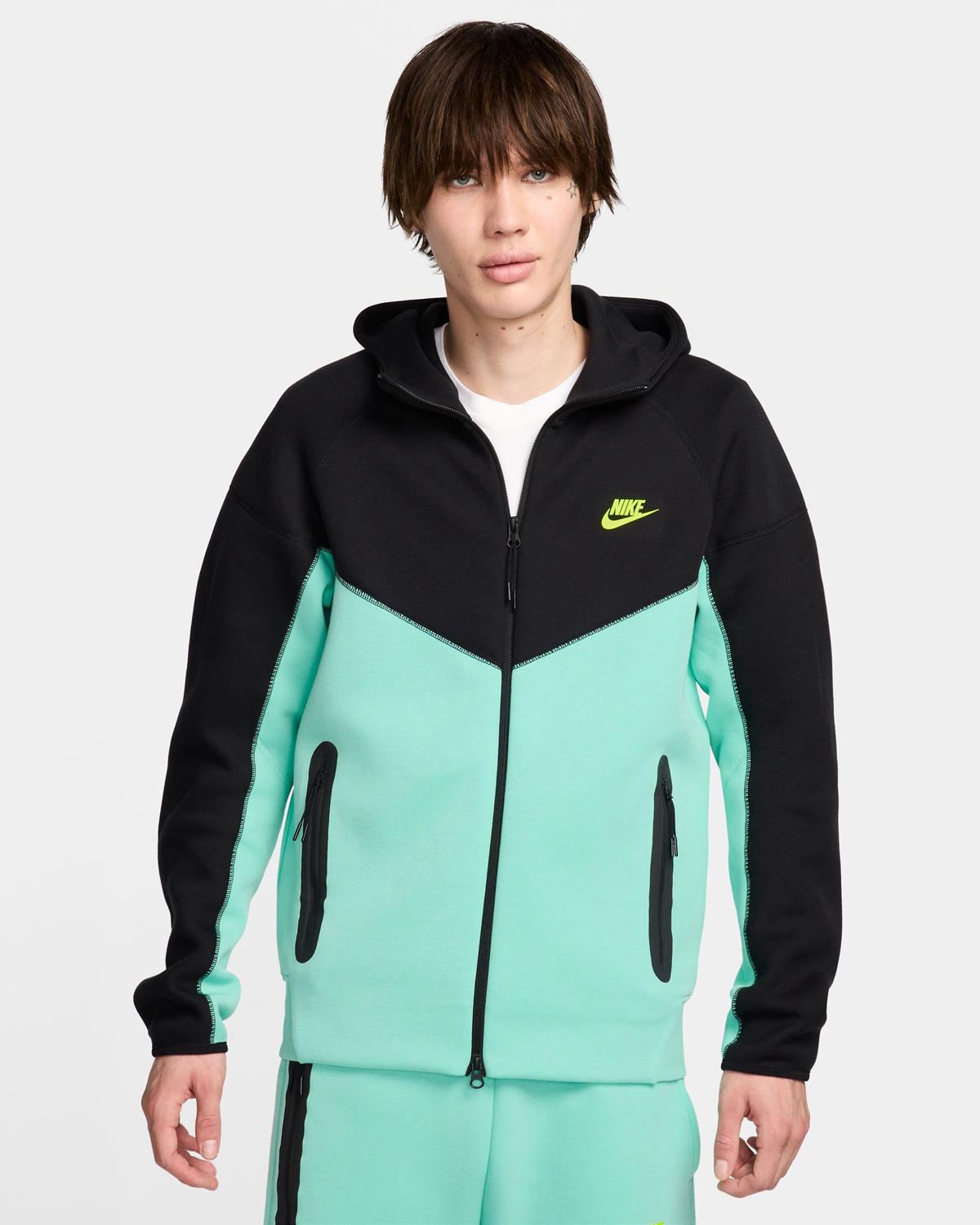Nike Tech Fleece Hoodie Emerald Rise Black 1
