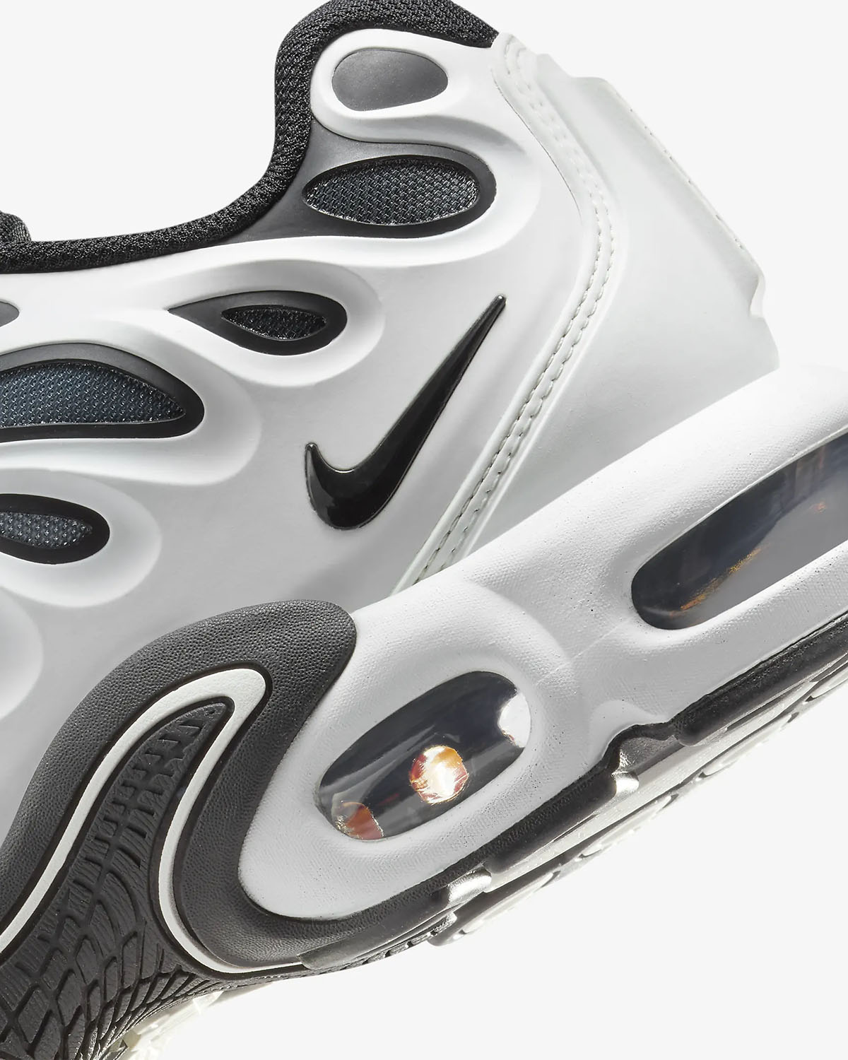 Nike Air Max Plus Drift White Metallic Silver Black 8