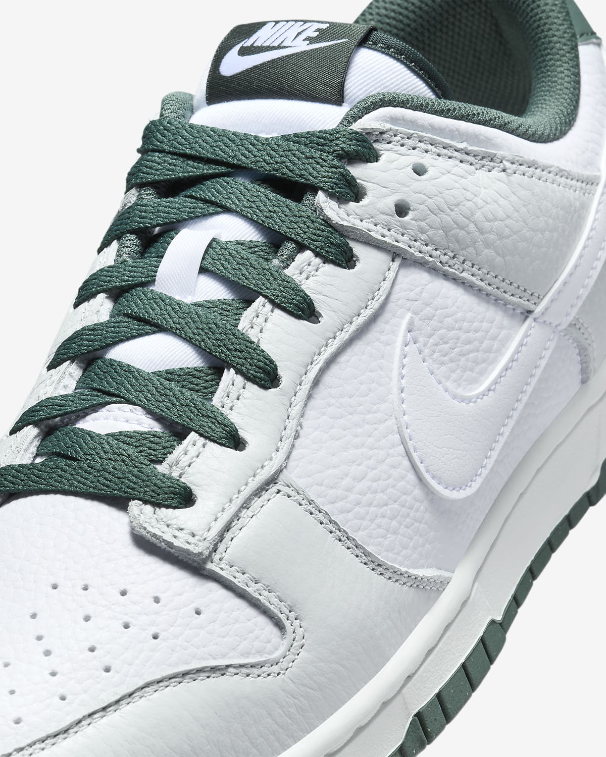 Nike Dunk Low Photon Dust Vintage Green 7