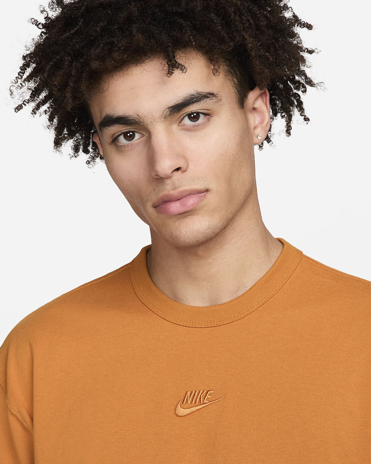 Nike Sportswear Premium Essentials T Shirt Monarch Orange 1
