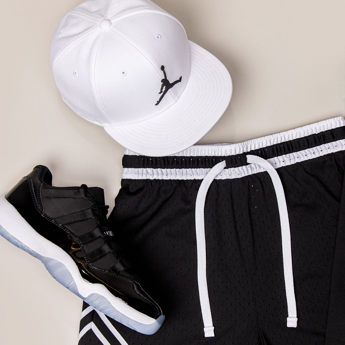 Air Jordan 11 Low Space Jam Black White Hat Shirt Shorts Outfit 2