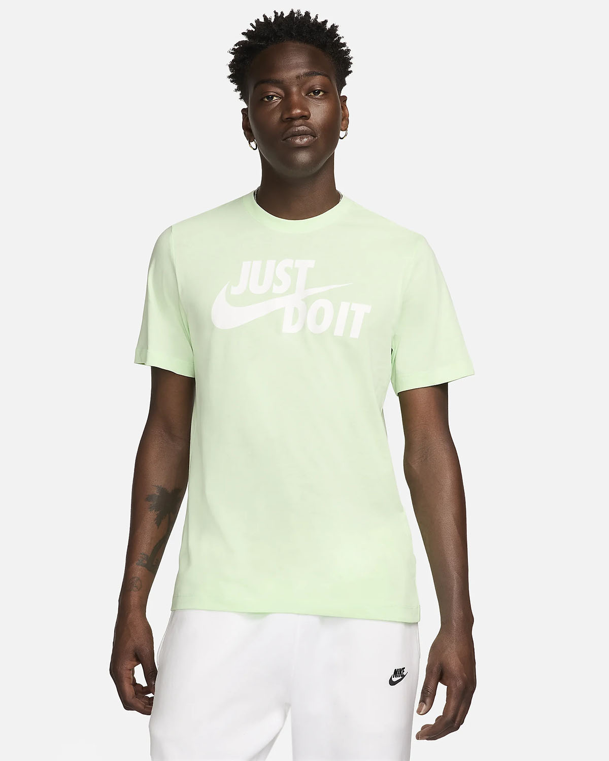 Nike Zoom Vomero 5 Vapor Green Shirt Outfit