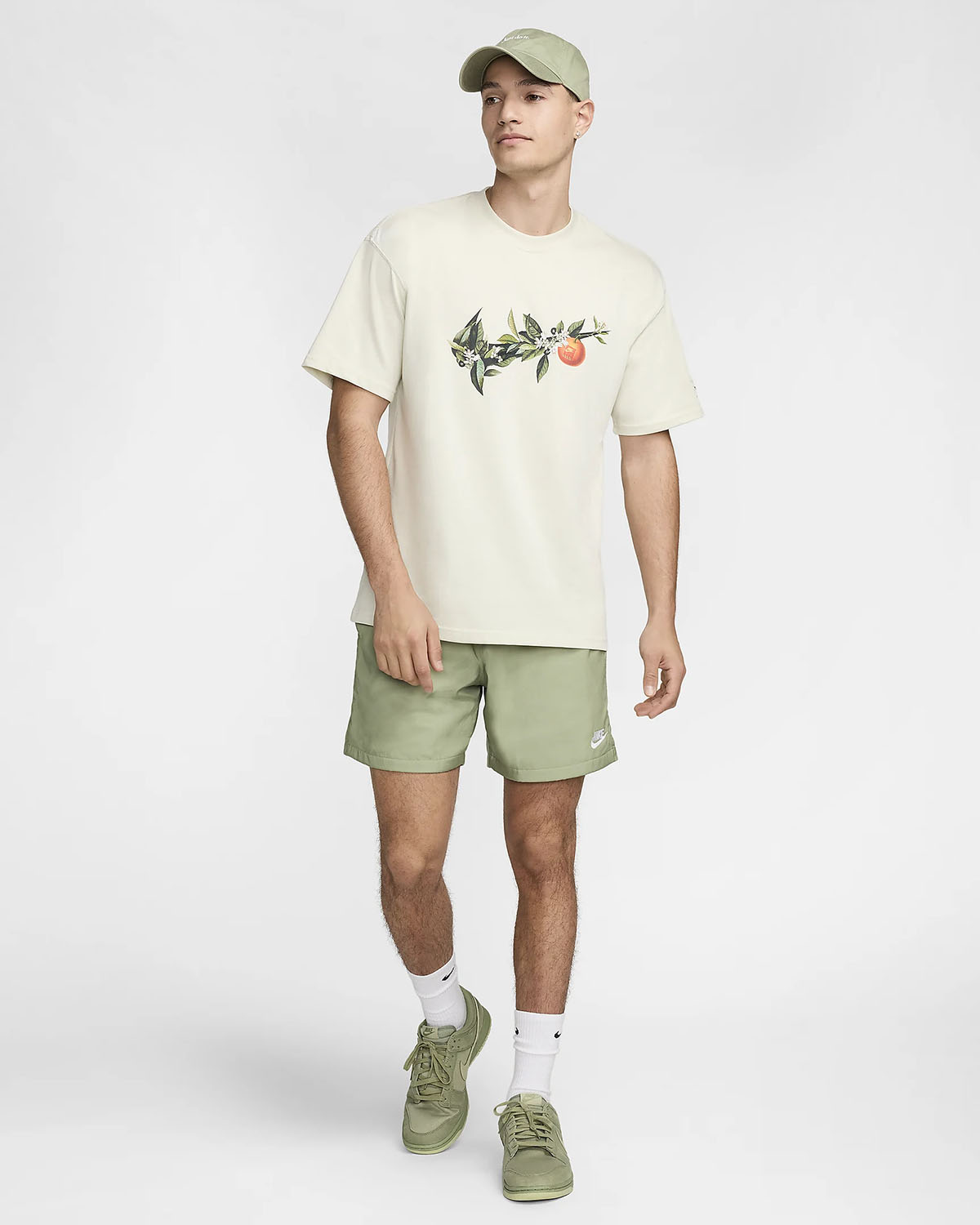Nike Sportswear Tropical T Shirt Sea Glass Outfit