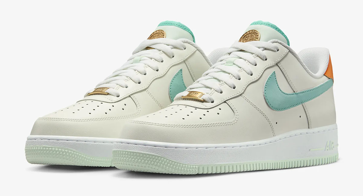 Nike heart Air Force 1 Low Be the One 1