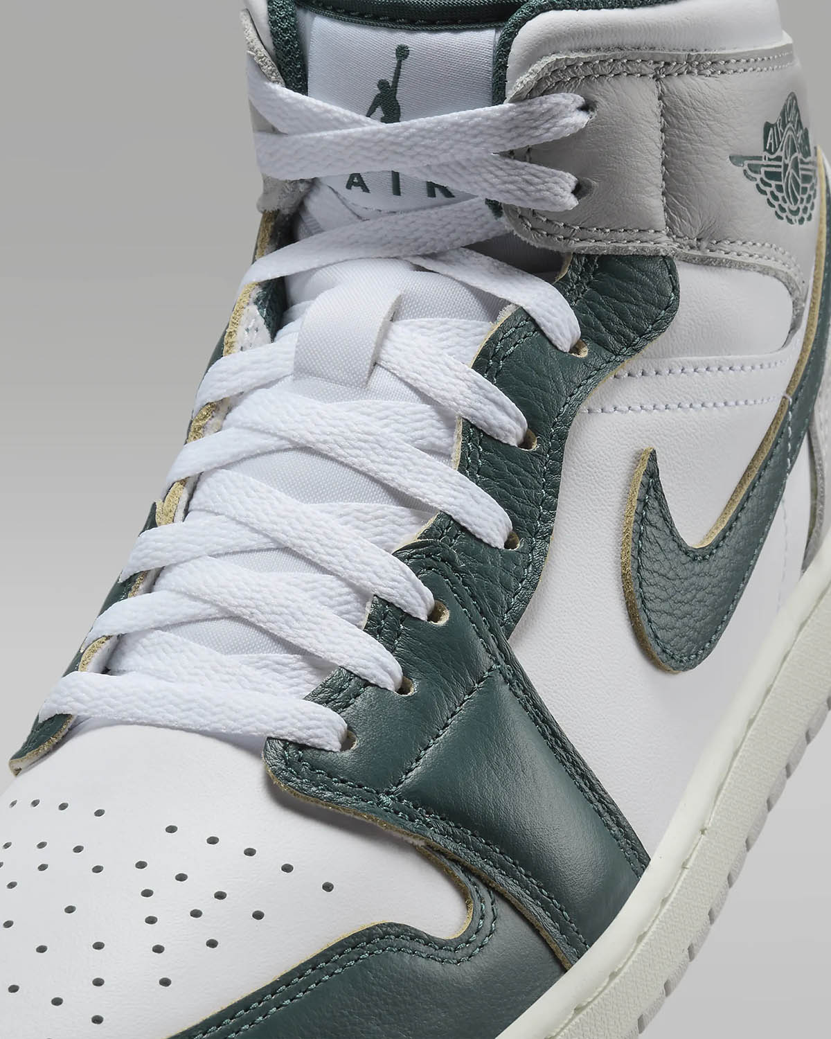 Air Jordan 1 Mid SE White Oxidized Green Neutral Grey Shoes 7