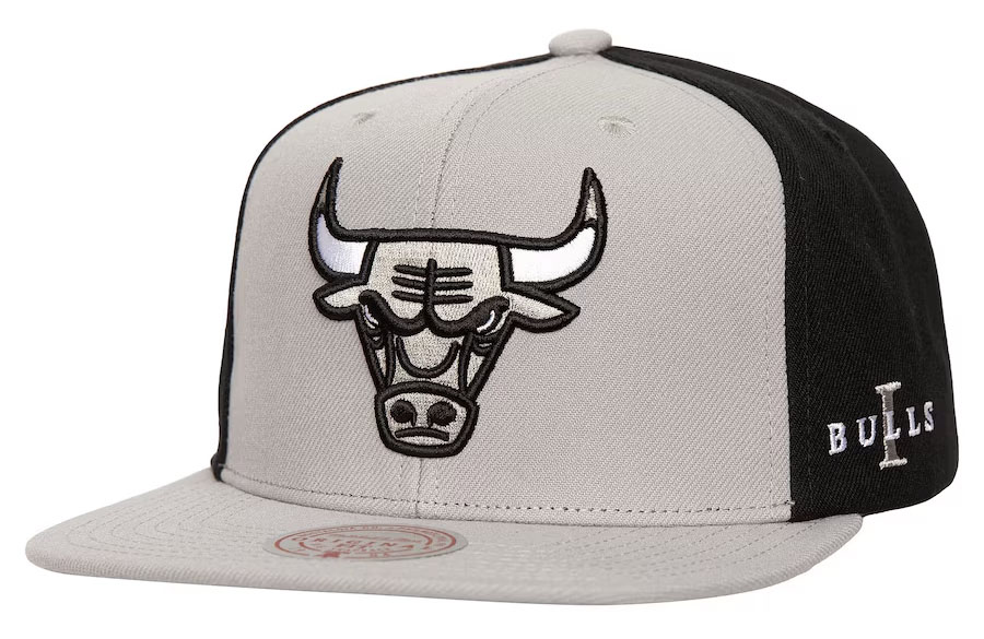 Chicago Bulls Mitchell and Ness Air Jordan 1 High OG Shadow Sneaker Hook Snapback Hat 1