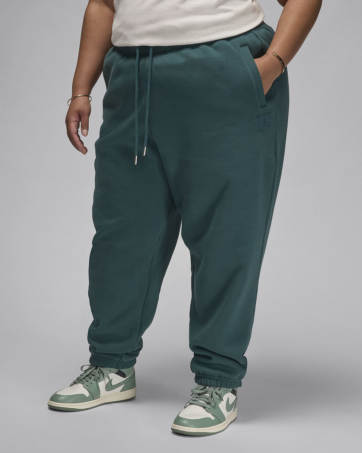 Jordan Flight Fleece Womens Plus Size Pants Oxidized Green