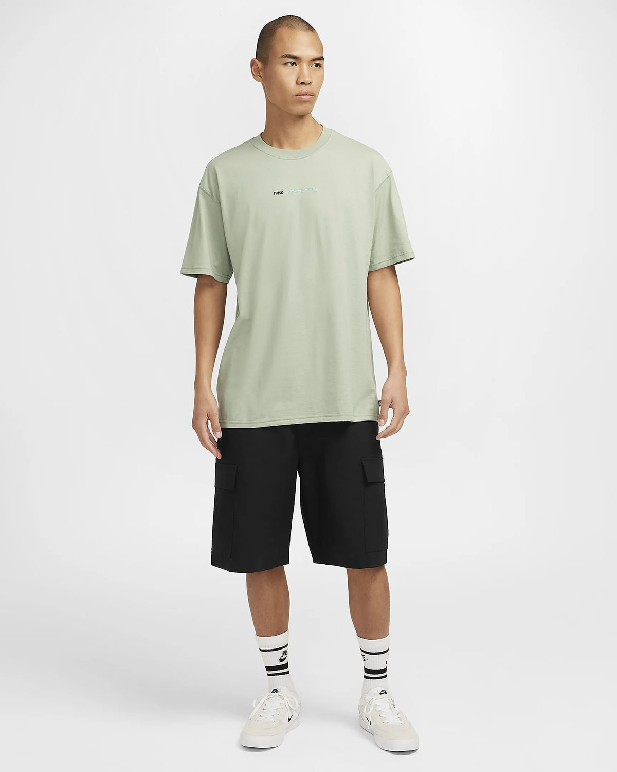 Nike SB T Shirt Jade Horizon Outfit