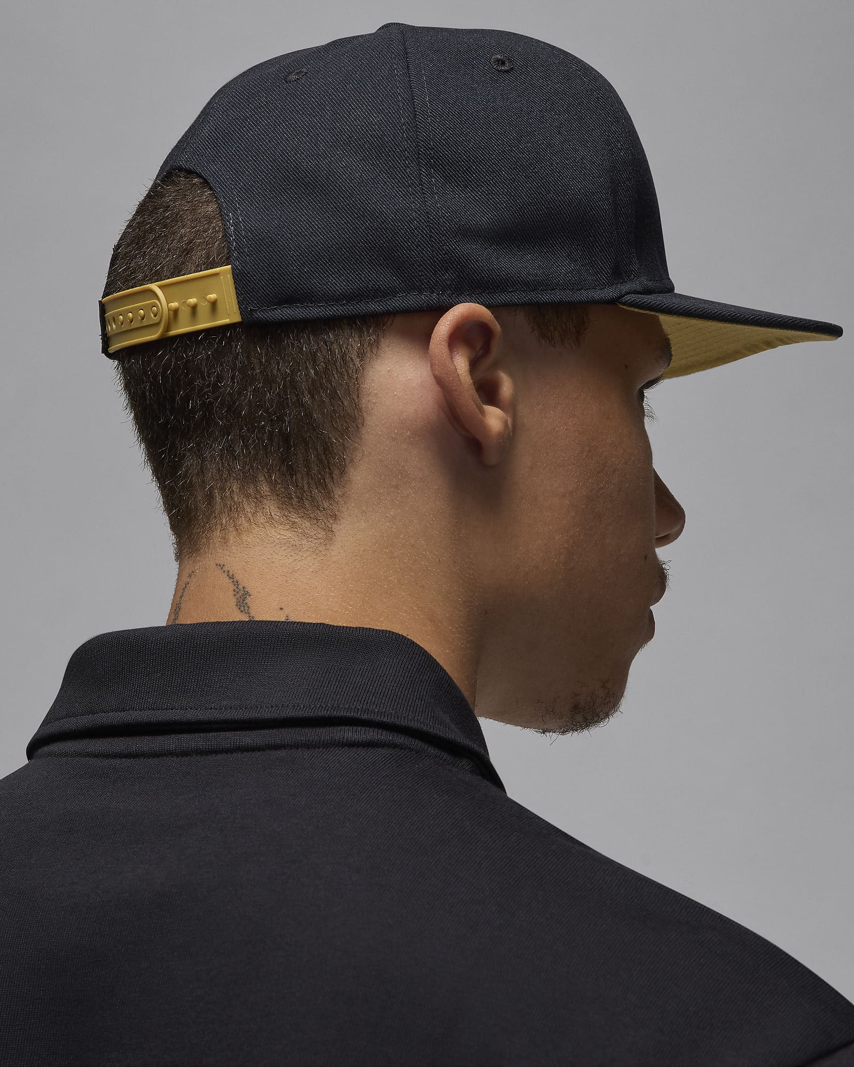 Air-Jordan-1-High-OG-Black-Metallic-Gold-Snapback-Hat-Cap-2