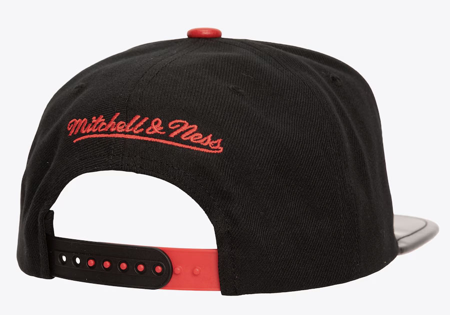 Chicago Bulls Mitchell and Ness Air Jordan 11 Playoffs Bred Sneaker Hook Snapback Hat 2