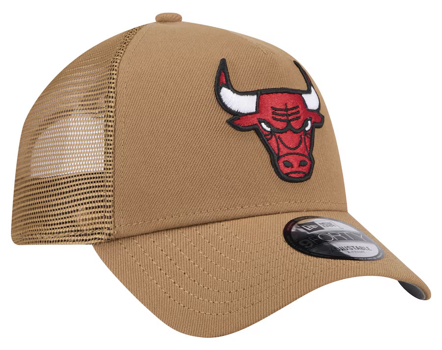 New Era Chicago Bulls 9Forty Trucker Hat Tan Gold 2