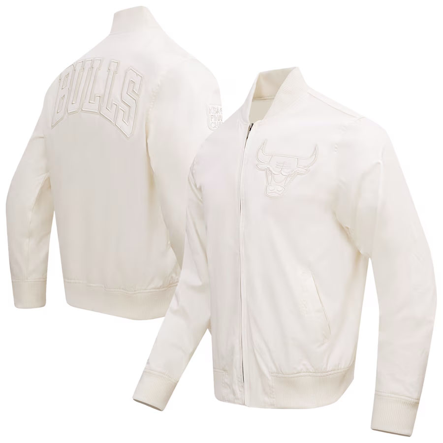 Chicago Bulls Pro Standard Cream Jacket