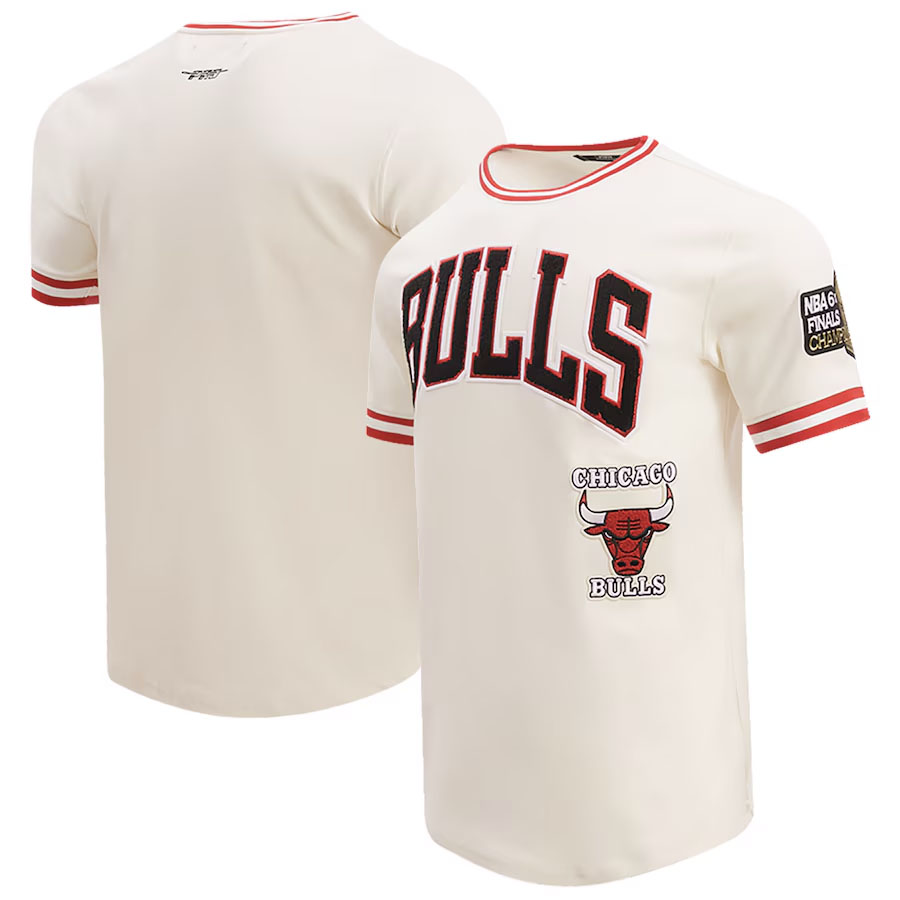 Chicago Bulls Pro Standard Cream Retro Classic T Shirt