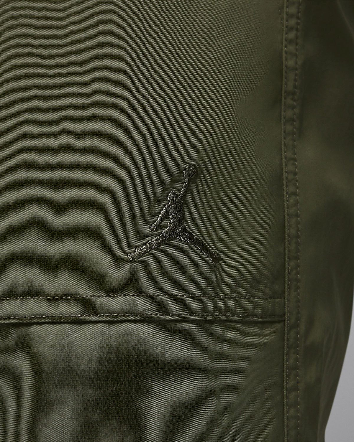 Jordan Essentials Woven Pants Medium Olive 4