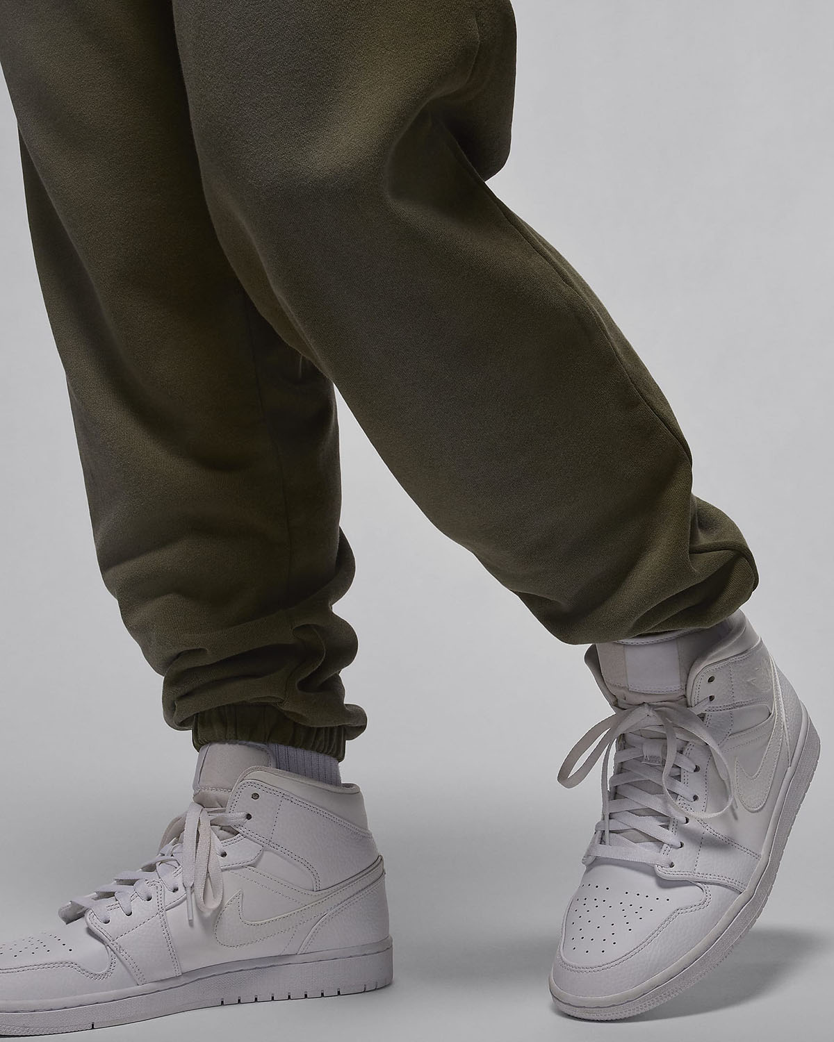 Jordan Flight Fleece Pants Medium Olive 4