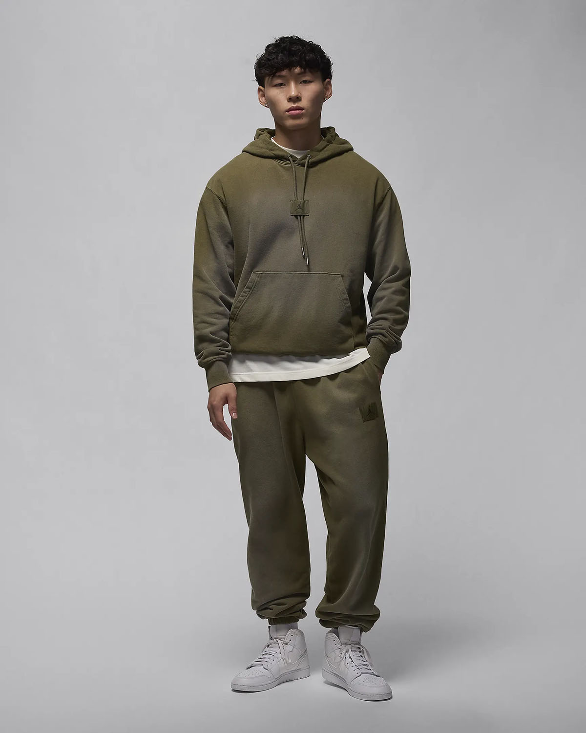 Jordan Flight Fleece Pants Medium Olive Sneaker Outfit