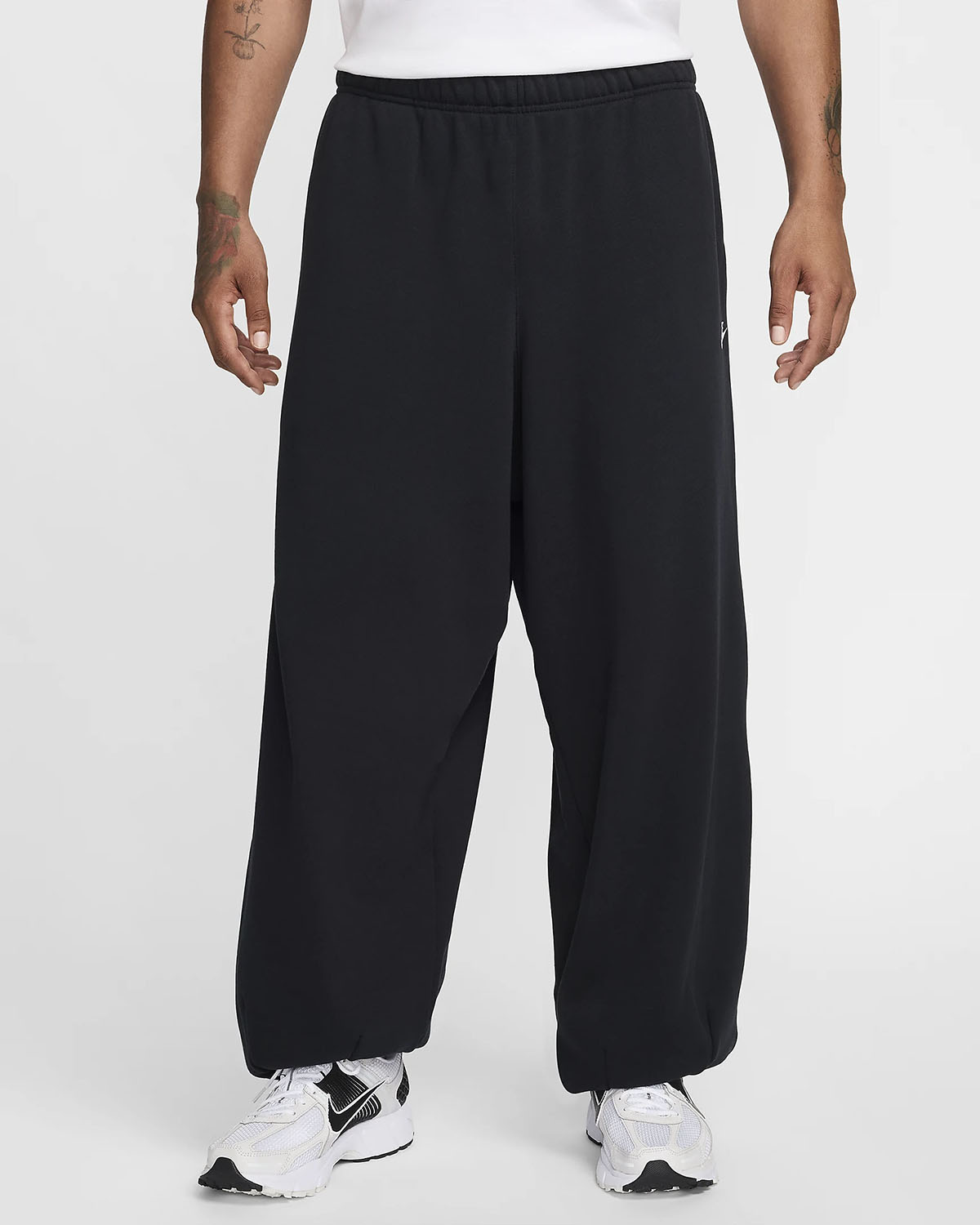 Nike Club Oversized Pant Black White 1