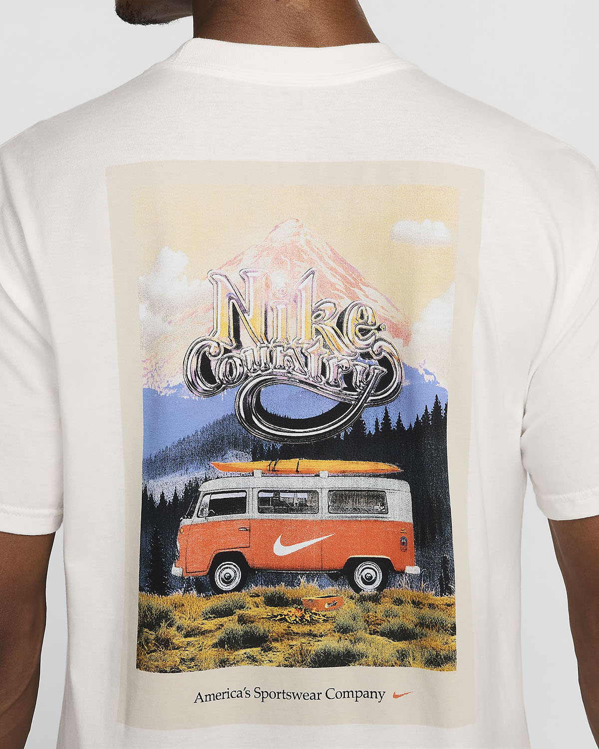 Nike Sportswear Max 90 Nike Country T Shirt Summit White Safety Orange 4