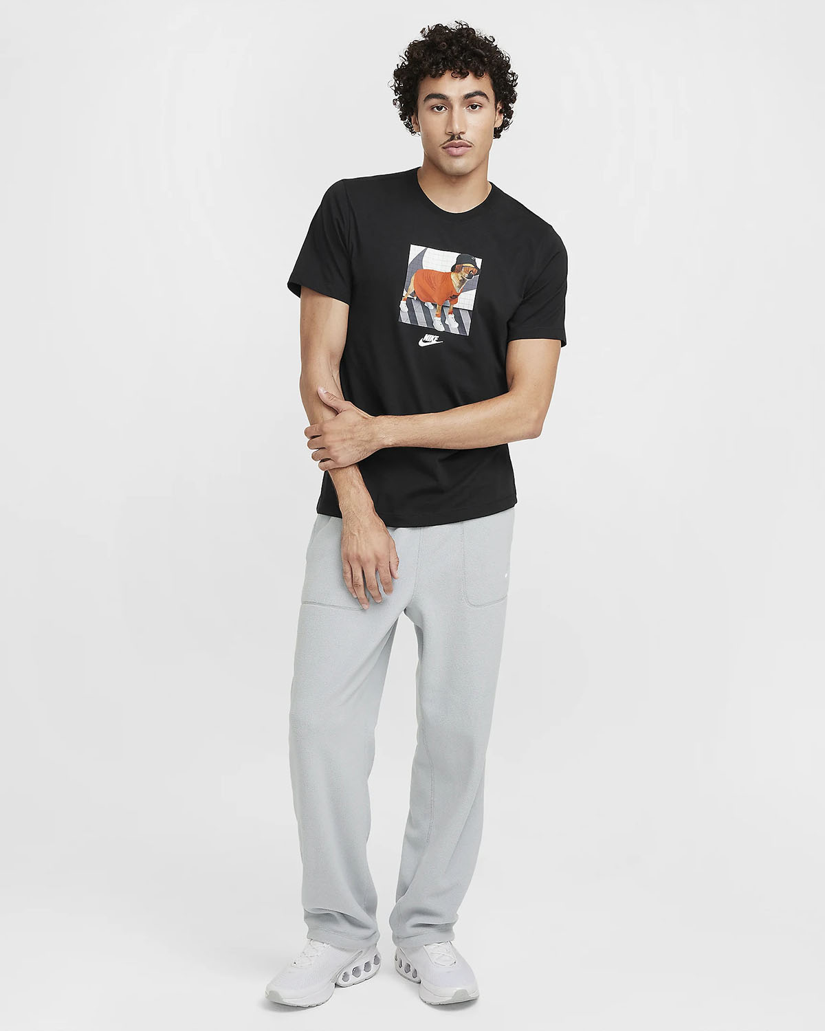 Nike Sportswear Shoe Dog T-Shirt Black Outfit