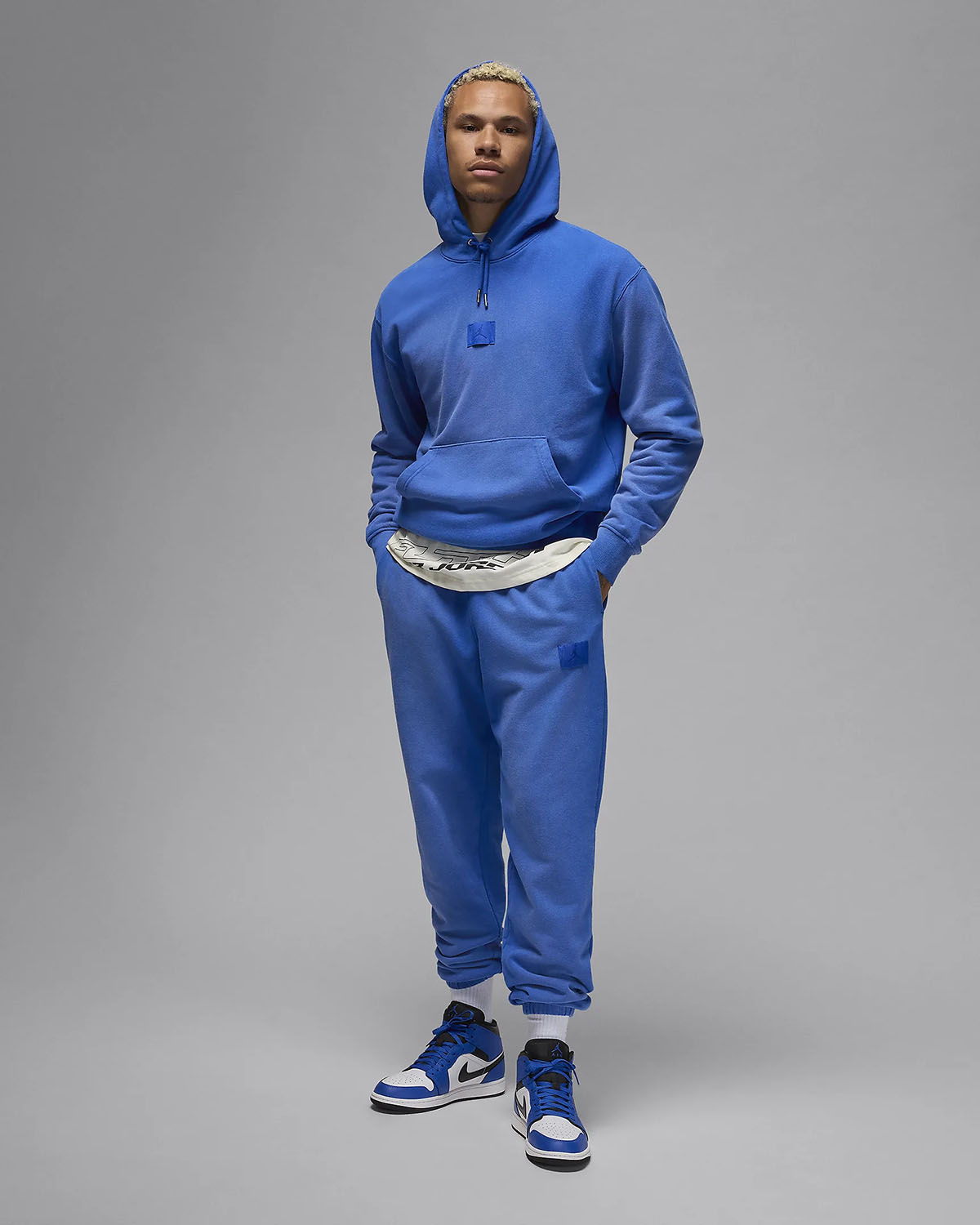 Air Jordan 1 Mid Game Royal Outfit