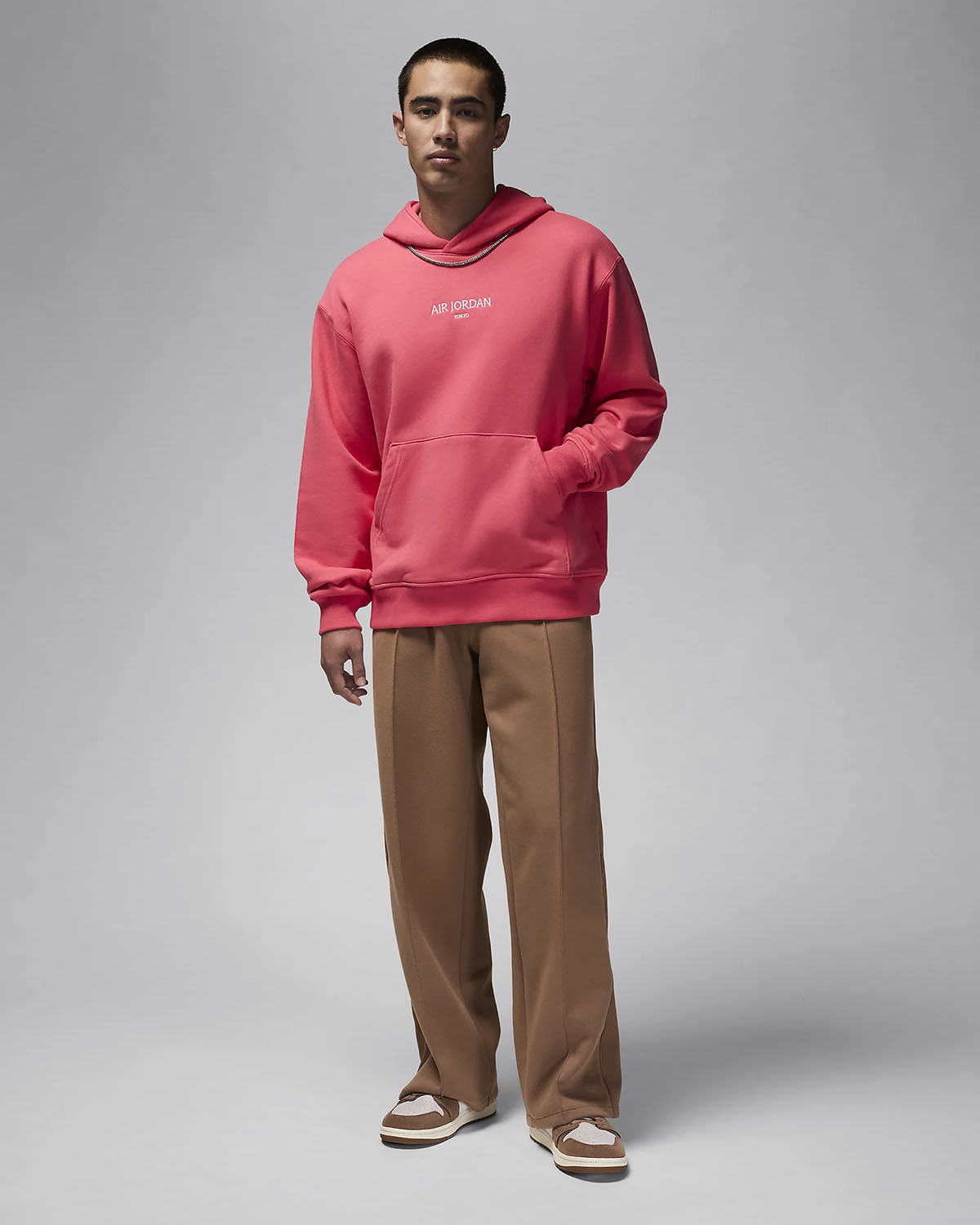 Air Jordan Wordmark Tokyo Fleece Pullover Hoodie Aster Pink Outfit