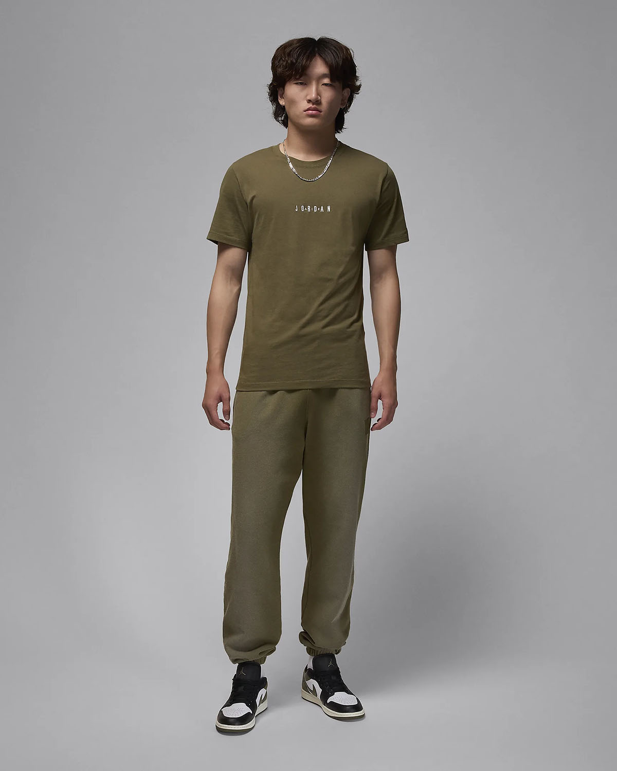 Jordan Air T Shirt Medium Olive Outfit