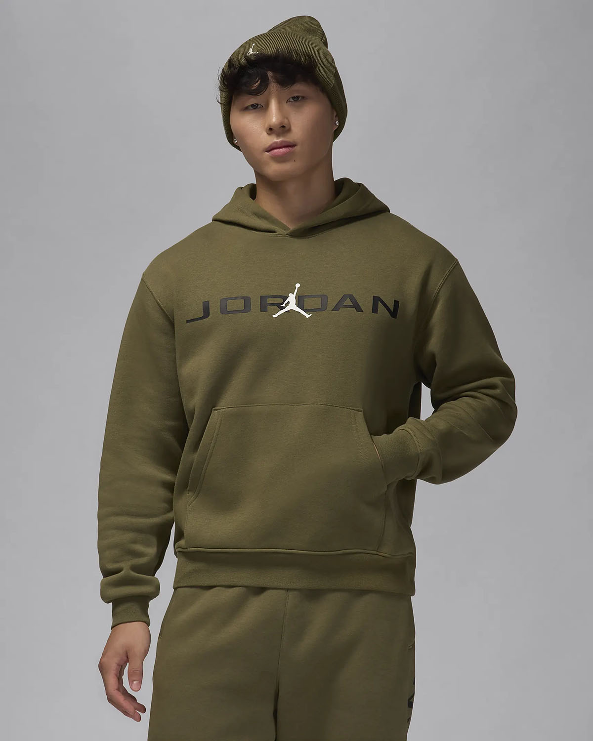 Jordan Essentials Fleece Hoodie Medium Olive