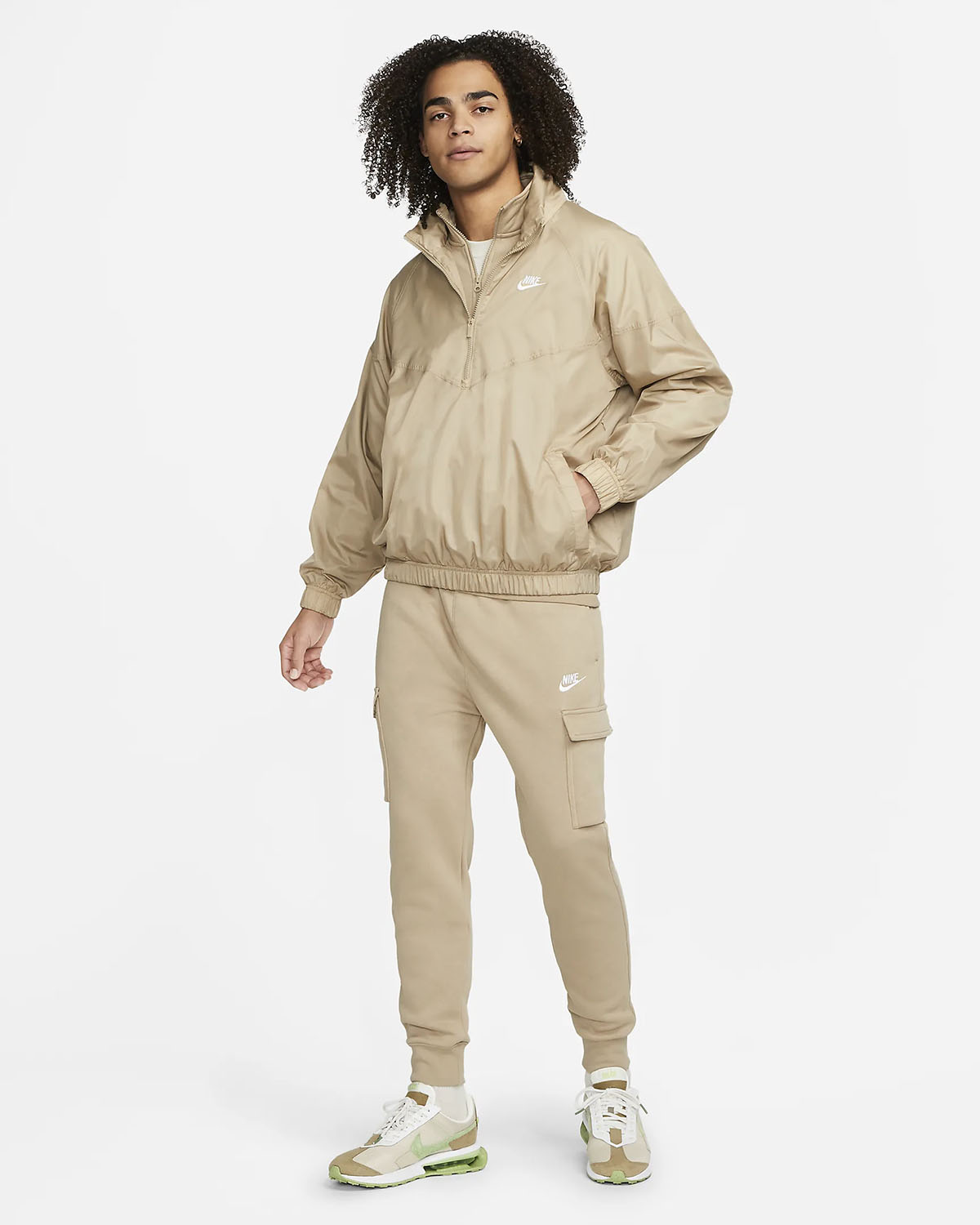 Nike Sportswear Club Fleece Cargo Pants Khaki Outfit