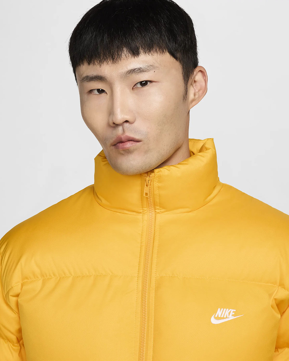 Nike Sportswear Club Puffer Jacket University Gold 2