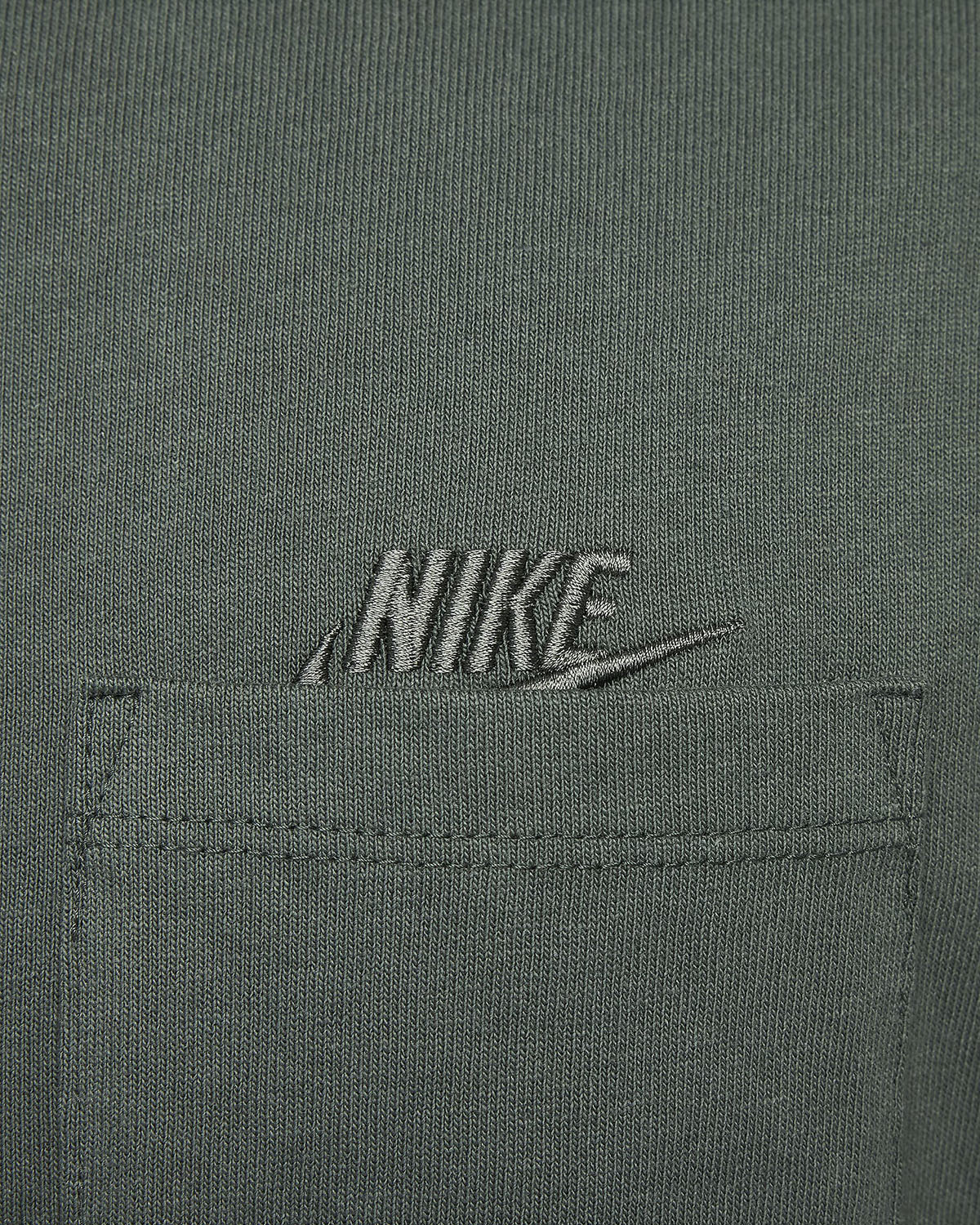 Nike Sportswear Premium Essentials Pocket T Shirt Vintage Green 2