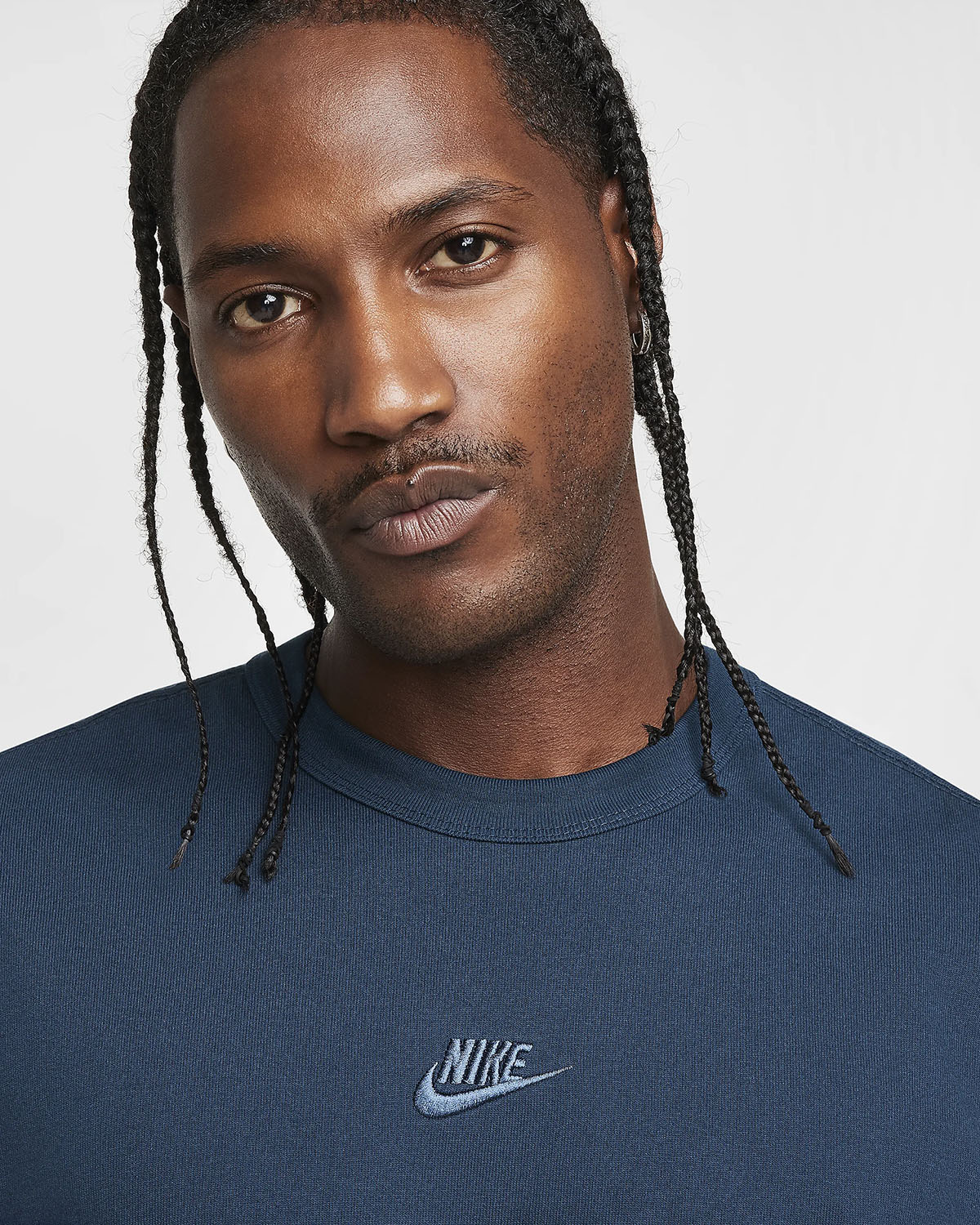 Nike Sportswear Premium Essentials T Shirt Armory Navy 1