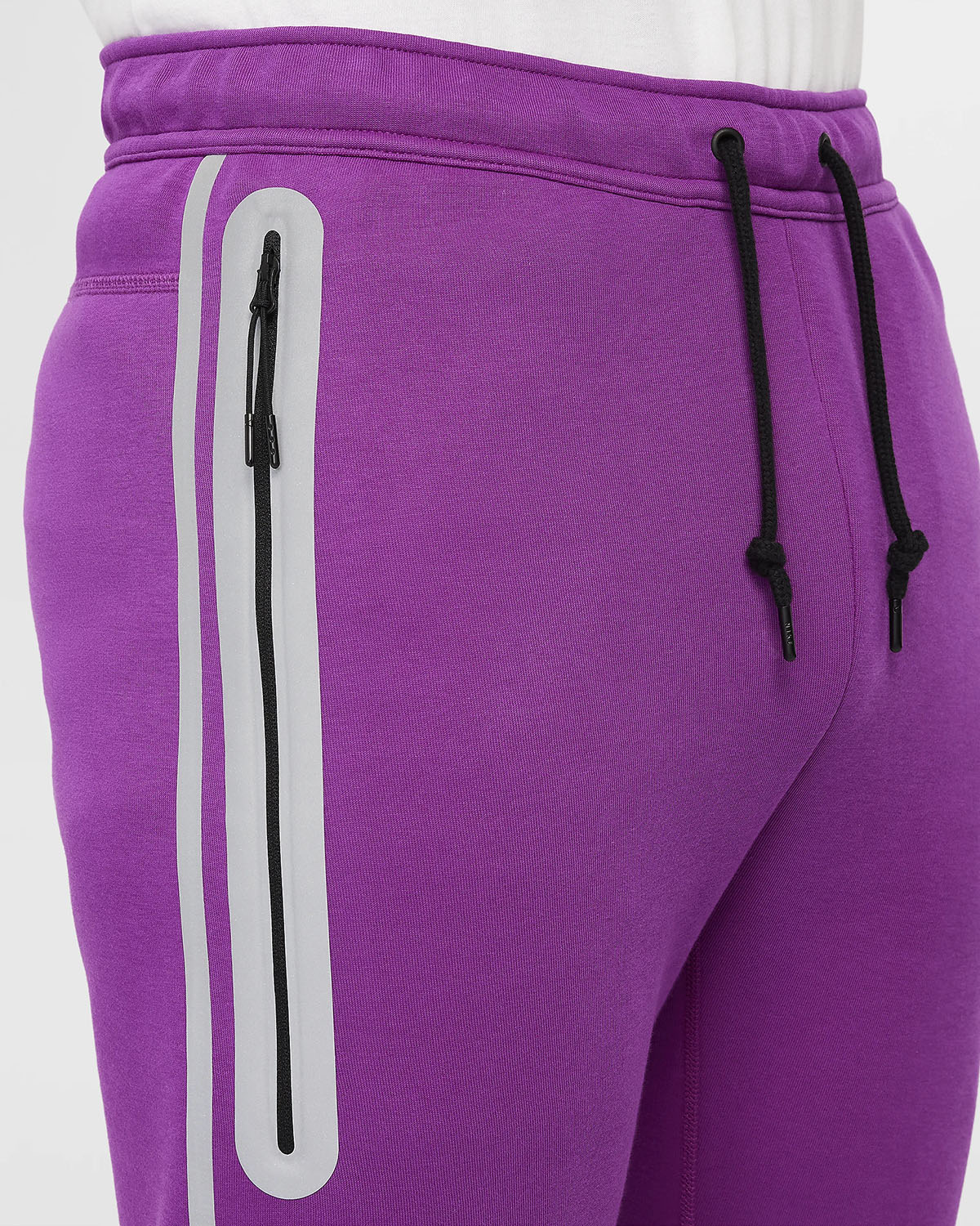 Nike Tech Fleece Joggers Bold Berry 3