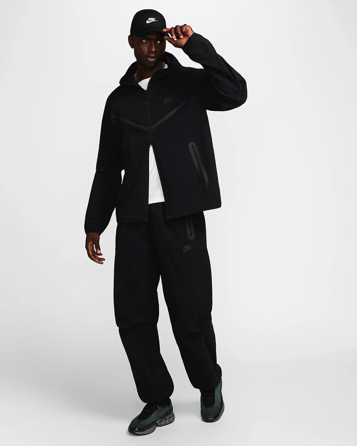 Nike Tech Woven Jacket and Pants Black