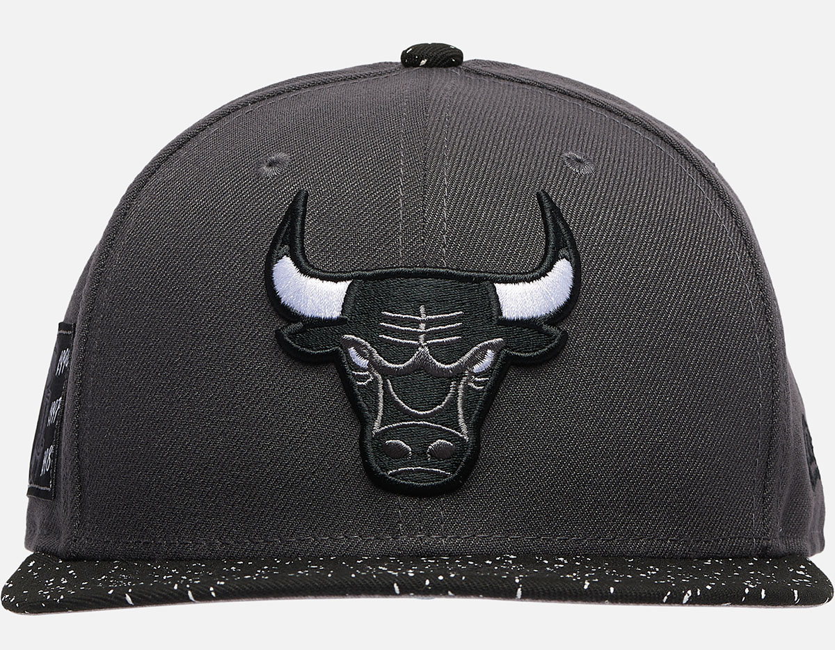 Air Jordan 4 Fear Bulls Hat New Era Cap 3