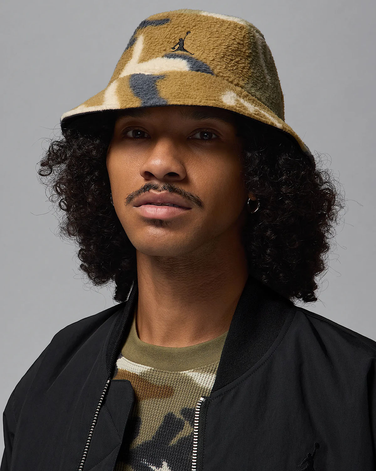 Jordan Apex Winter Bucket Hat Black Light Olive 1