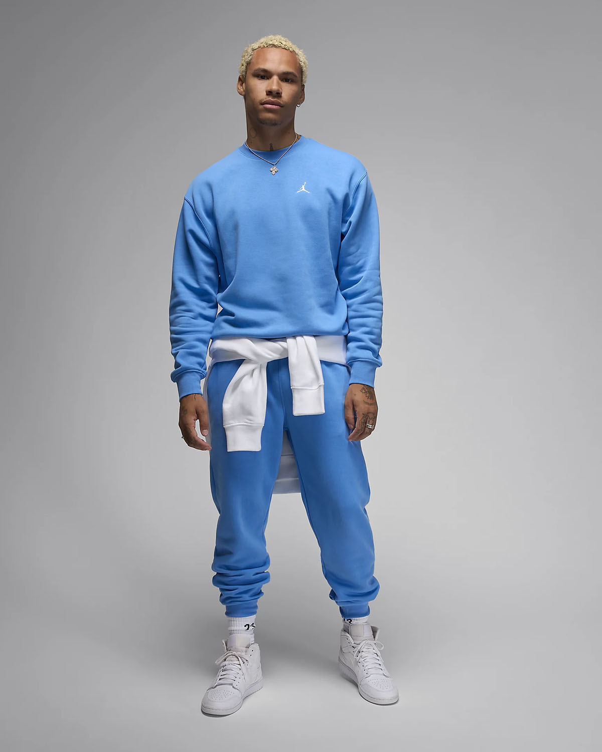 Jordan Brooklyn Fleece Crew Neck Sweatshirt and Pants Legend Blue Outfit