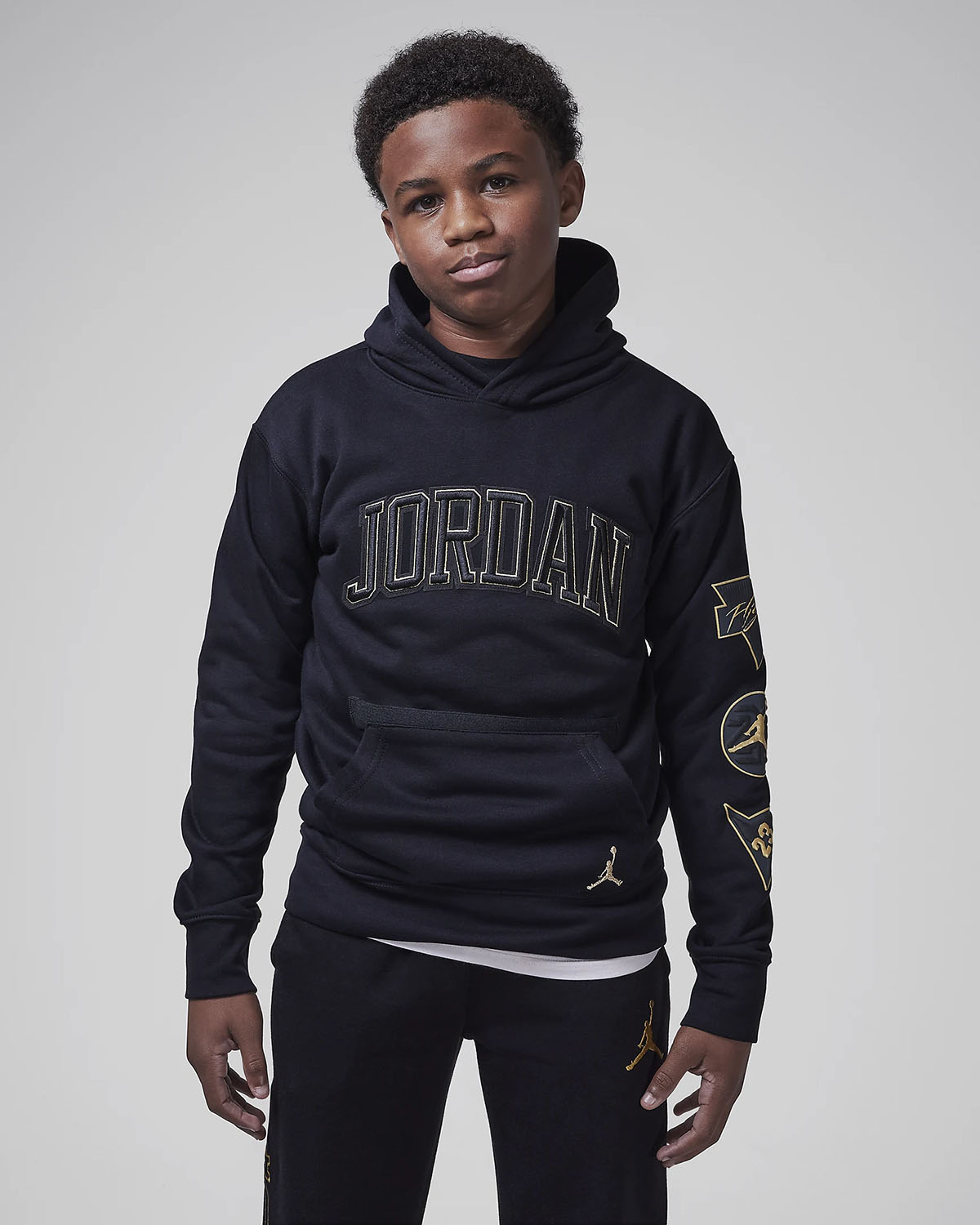 Jordan See Me Shine Boys Grade School Hoodie Black Gold 1