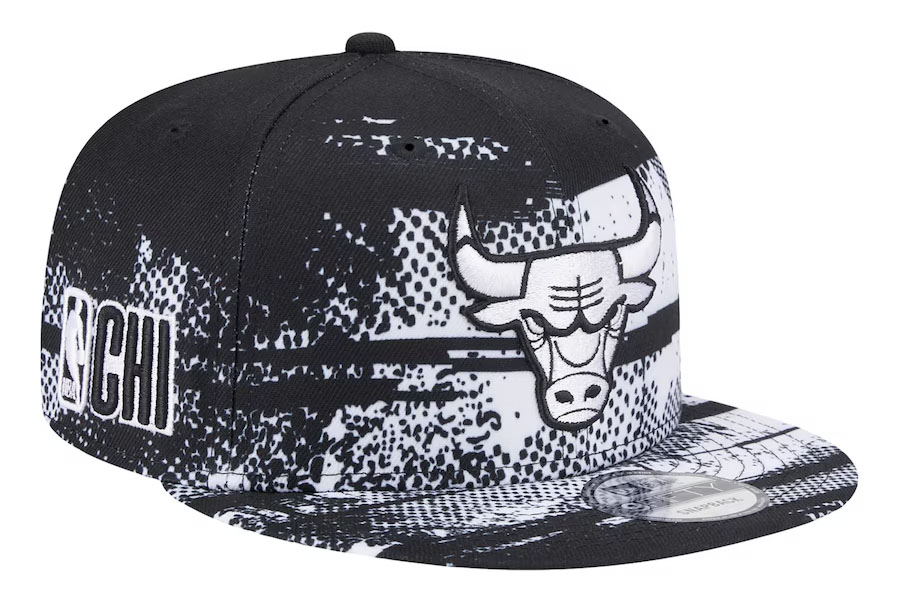 New Era Chicago Bulls 2024 Tip Off Black White Snapback Hat 2