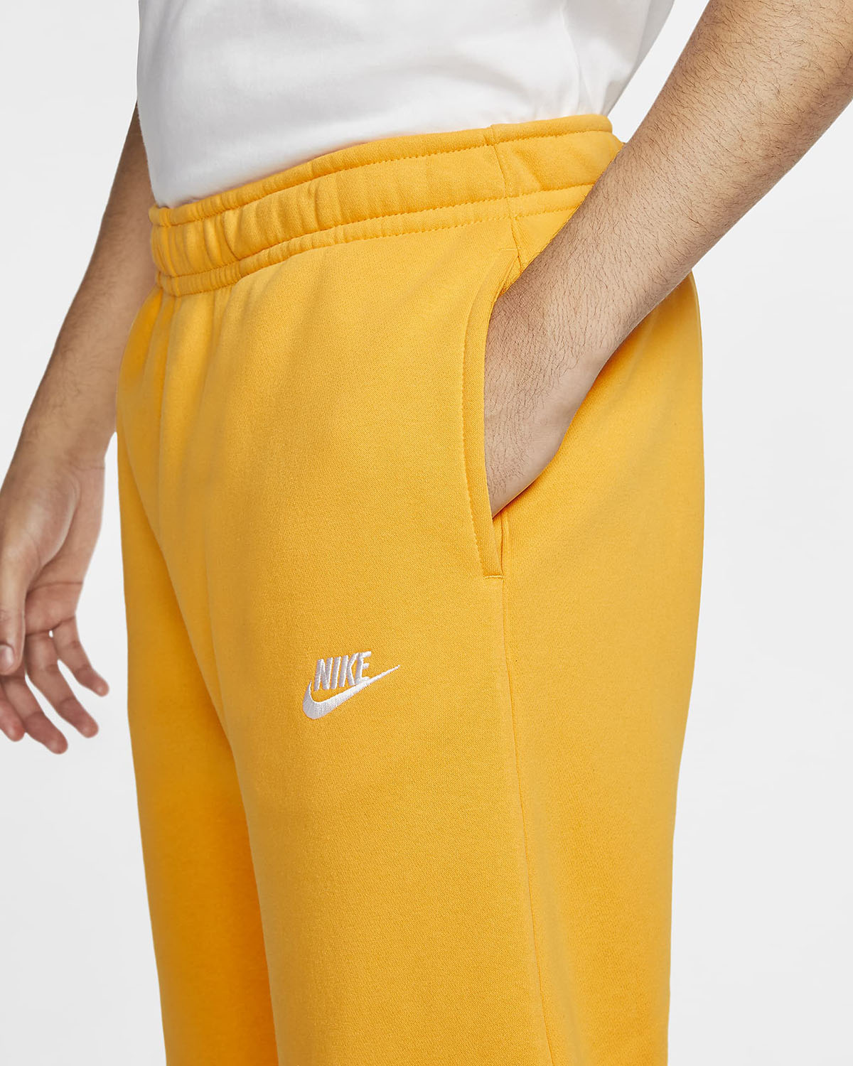 Nike Club Fleece Joggers Pants University Gold 1